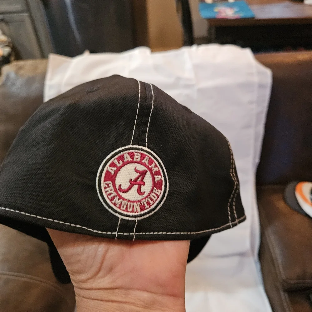 Top World Alabama Crimson Tide  Hat (ball cap) - Picture 4 of 5